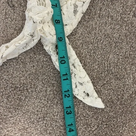 Vintage 1990’s Ivory Lace Women's off shoulder Top - Picture 10 of 12